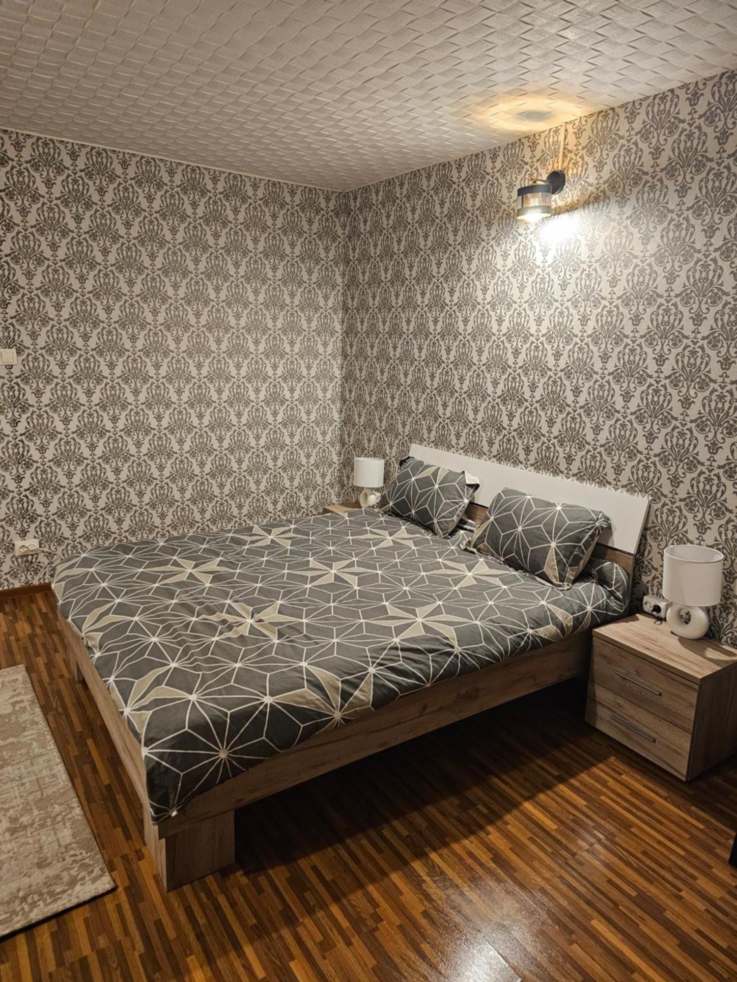 Garsoniera Dary Bloc G2Str Mihai Bravu Turnu Magurele Екстер'єр фото