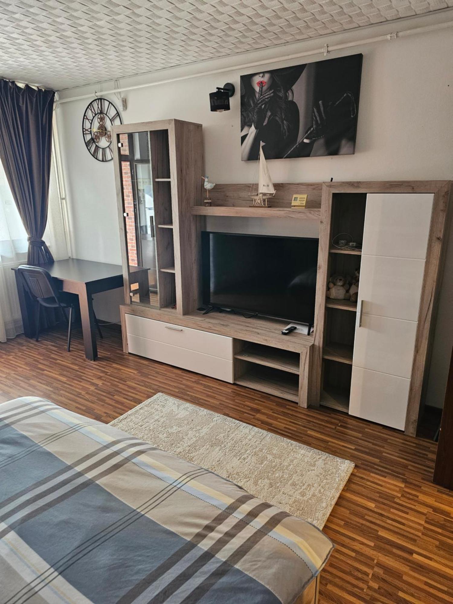 Garsoniera Dary Bloc G2Str Mihai Bravu Turnu Magurele Екстер'єр фото